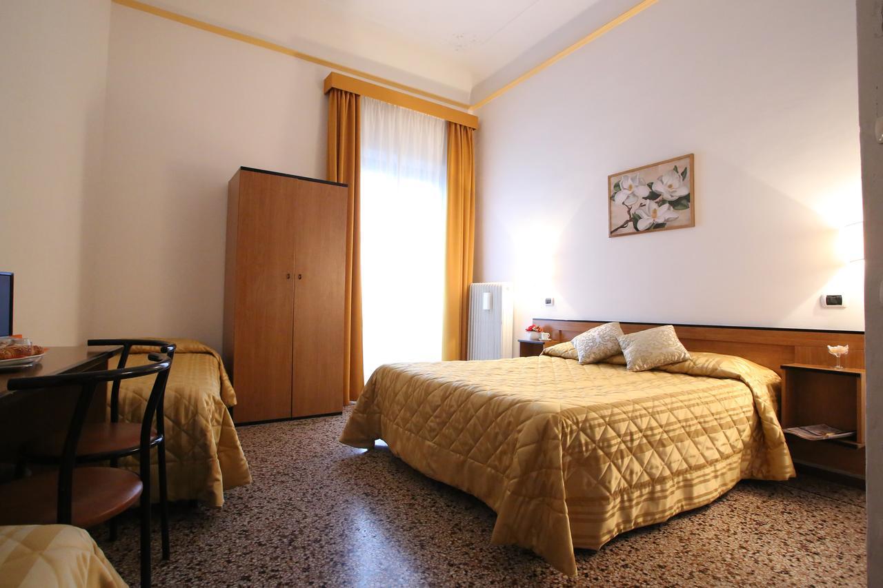 Hotel Casa Del Lago Firenze Kültér fotó