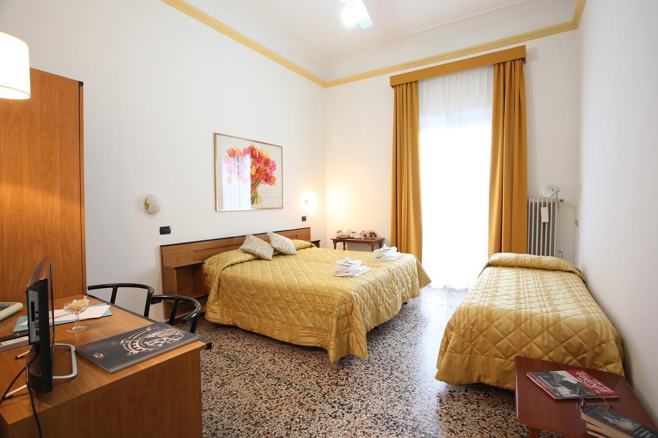 Hotel Casa Del Lago Firenze Kültér fotó