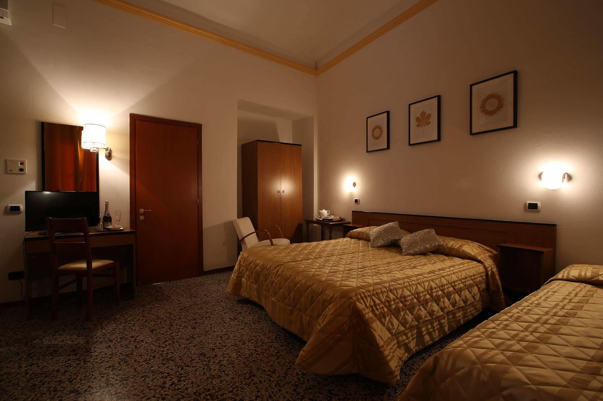 Hotel Casa Del Lago Firenze Kültér fotó